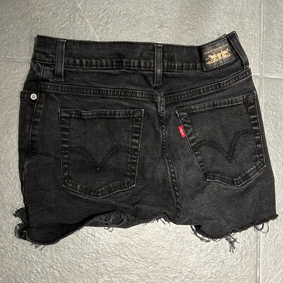 Levi’s 512 Shorts Size 8 - Picture 2 of 4